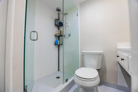 Купить кондоминиум в Форт-Лодердейл, Флорида 1 комната, 75.72м2, № 2253199 - фото 18