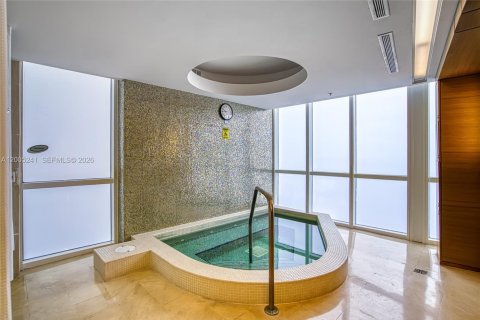 Condominio en venta en Sunny Isles Beach, Florida, 2 dormitorios, 153.2 m2 № 2170593 - foto 26