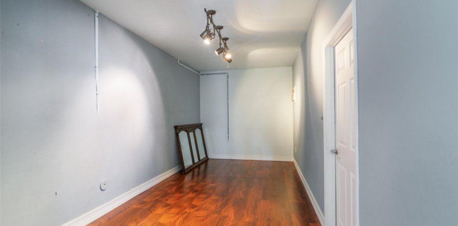 Villa ou maison à Aventura, Floride 4 chambres, 214.23 m2 № 1072718