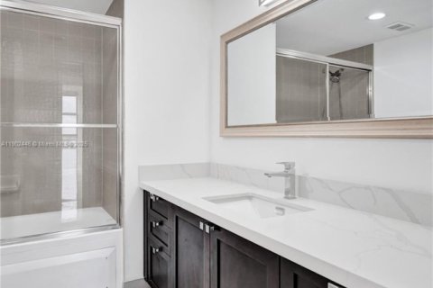 Condominio en venta en Aventura, Florida, 2 dormitorios, 125.42 m2 № 1953989 - foto 29