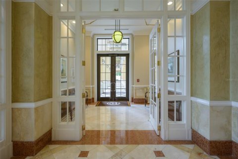 Copropriété à vendre à Sarasota, Floride: 2 chambres, 100.8 m2 № 2396738 - photo 30