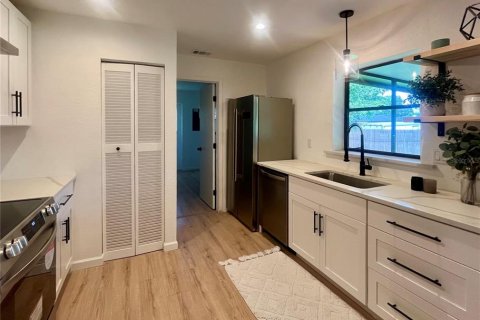 Casa en alquiler en Sarasota, Florida, 3 dormitorios, 107.4 m2 № 1913929 - foto 22