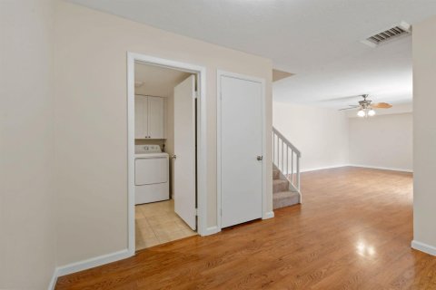 Touwnhouse à louer à Jupiter, Floride: 2 chambres, 110.37 m2 № 2439304 - photo 14