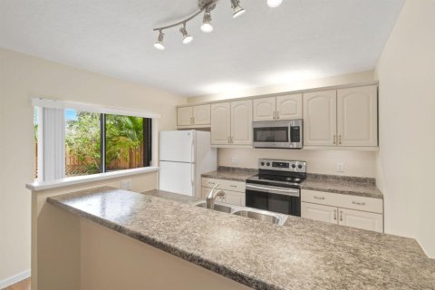 Touwnhouse à louer à Jupiter, Floride: 2 chambres, 110.37 m2 № 2439304 - photo 15