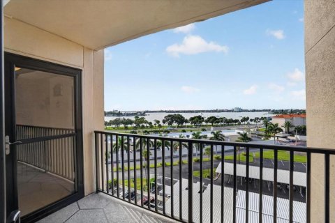 Copropriété à vendre à South Pasadena, Floride: 2 chambres, 127.74 m2 № 2399229 - photo 8