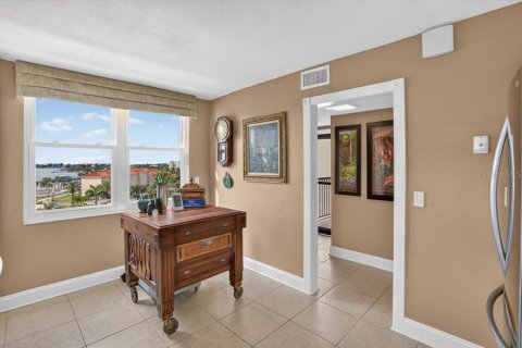 Copropriété à vendre à South Pasadena, Floride: 2 chambres, 127.74 m2 № 2399229 - photo 13