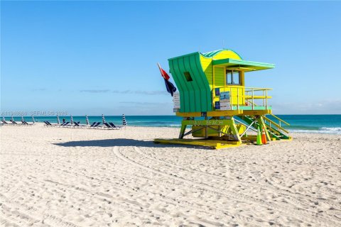 Купить кондоминиум в Майами-Бич, Флорида 1 спальня, 60.85м2, № 2005006 - фото 28