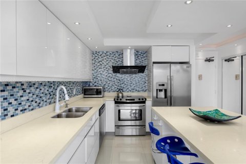 Купить кондоминиум в Майами-Бич, Флорида 1 спальня, 60.85м2, № 2005006 - фото 18