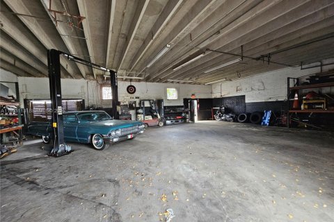 Propiedad comercial en venta en West Park, Florida № 2008760 - foto 14