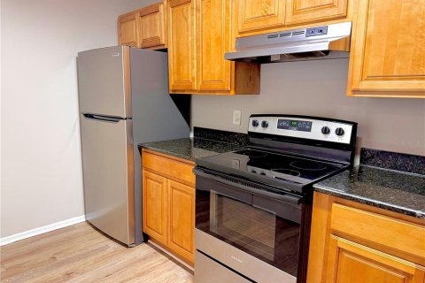 Adosado en alquiler en Casselberry, Florida, 2 dormitorios, 104.61 m2 № 2116397 - foto 2