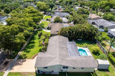 Villa ou maison à vendre à Plantation, Floride: 3 chambres, 160.16 m2 № 1186610 - photo 1