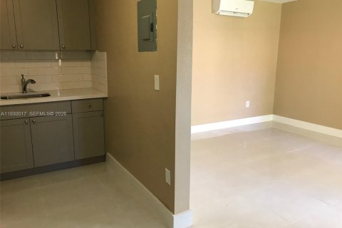 Copropriété à vendre à Miami, Floride: 1 chambre, 50.17 m2 № 1998442 - photo 23
