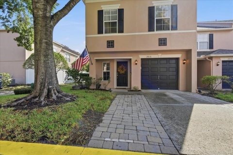 Townhouse in Oviedo, Florida 3 bedrooms, 173.91 sq.m. № 2406278