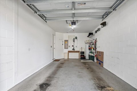 Townhouse in Oviedo, Florida 3 bedrooms, 173.91 sq.m. № 2406278 - photo 20
