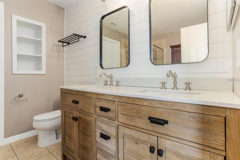 House in Kissimmee, Florida 3 bedrooms, 237.83 sq.m. № 1816081 - photo 13
