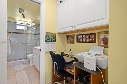 Copropriété à louer à Aventura, Floride: 1 chambre, 71.35 m2 № 2076484 - photo 16