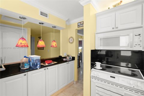 Copropriété à louer à Aventura, Floride: 1 chambre, 71.35 m2 № 2076484 - photo 5