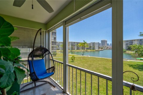 Condo à Aventura, Floride, 1 chambre № 2076484