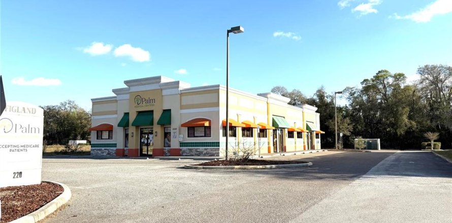 Immobilier commercial à Oviedo, Floride 502.23 m2 № 1580443