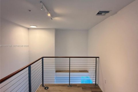 Copropriété à louer à Miami, Floride: 2 chambres, 142.42 m2 № 2020222 - photo 12