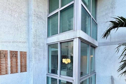 Copropriété à louer à Miami, Floride: 2 chambres, 142.42 m2 № 2020222 - photo 22