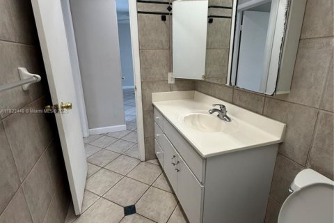 Купить кондоминиум в Майами, Флорида 2 спальни, 80.64м2, № 1790193 - фото 13