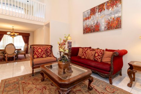 House in Miramar, Florida 4 bedrooms, 259.66 sq.m. № 2051134 - photo 14
