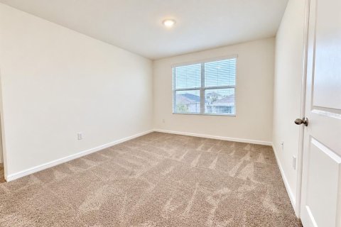 Villa ou maison à louer à Wimauma, Floride: 5 chambres, 241.73 m2 № 2416955 - photo 15