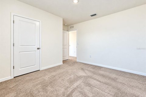 Villa ou maison à louer à Wimauma, Floride: 5 chambres, 241.73 m2 № 2416955 - photo 23