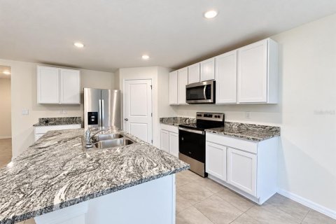 Villa ou maison à louer à Wimauma, Floride: 5 chambres, 241.73 m2 № 2416955 - photo 6