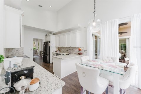 House in Orlando, Florida 4 bedrooms, 228.73 sq.m. № 1786885 - photo 24