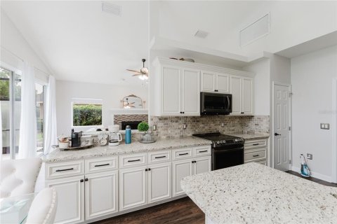 House in Orlando, Florida 4 bedrooms, 228.73 sq.m. № 1786885 - photo 23