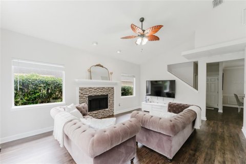 House in Orlando, Florida 4 bedrooms, 228.73 sq.m. № 1786885 - photo 25