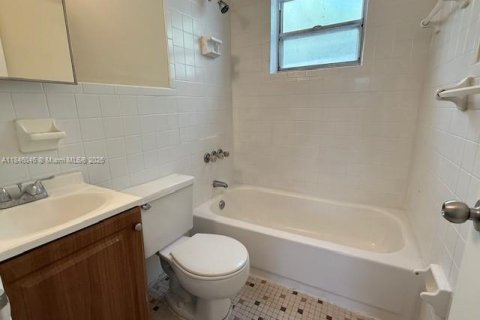 Condominio en alquiler en Miami, Florida, 1 dormitorio, 35.86 m2 № 1844192 - foto 7