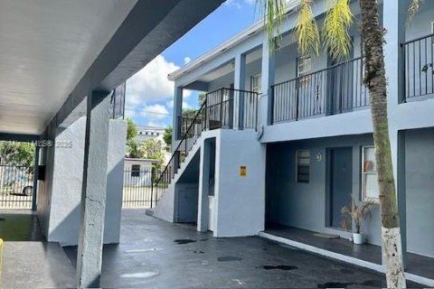 Condominio en alquiler en Miami, Florida, 1 dormitorio, 35.86 m2 № 1844192 - foto 5