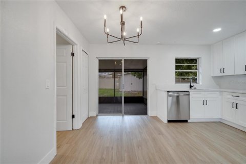 Villa ou maison à vendre à Orlando, Floride: 3 chambres, 120.4 m2 № 1777864 - photo 13