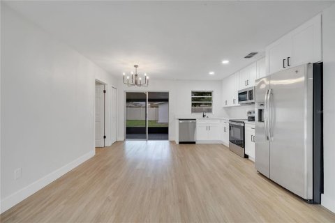 Villa ou maison à vendre à Orlando, Floride: 3 chambres, 120.4 m2 № 1777864 - photo 12