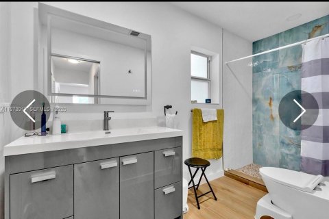 Снять в аренду виллу или дом в Холливуд, Флорида 2 спальни, 74.32м2, № 2047743 - фото 9