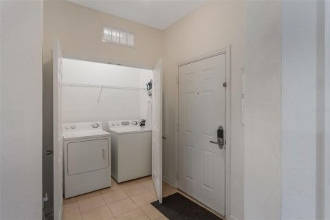Condo in Kissimmee, Florida, 2 bedrooms  № 1883147 - photo 19