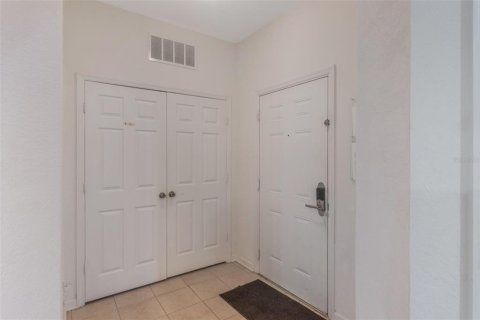Condo in Kissimmee, Florida, 2 bedrooms  № 1883147 - photo 11