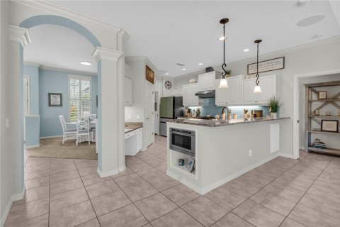 House in Lakewood Ranch, Florida 4 bedrooms, 230.68 sq.m. № 1914111 - photo 13