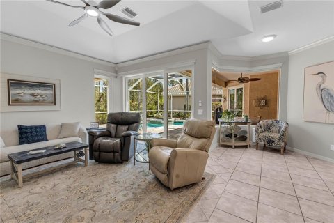 House in Lakewood Ranch, Florida 4 bedrooms, 230.68 sq.m. № 1914111 - photo 9