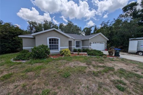 House in North Port, Florida 3 bedrooms, 121.61 sq.m. № 1757486 - photo 1