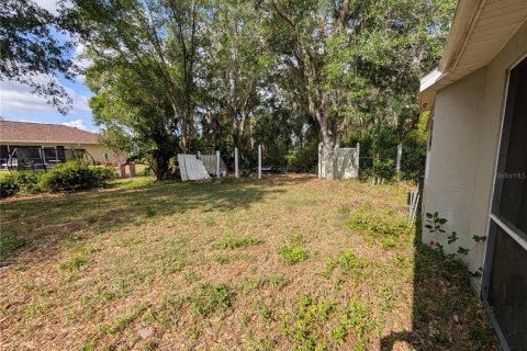 House in North Port, Florida 3 bedrooms, 121.61 sq.m. № 1757486 - photo 22