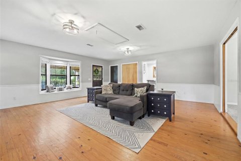 House in Hawthorne, Florida 3 bedrooms, 239.69 sq.m. № 2232310 - photo 29
