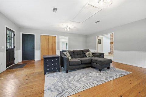 House in Hawthorne, Florida 3 bedrooms, 239.69 sq.m. № 2232310 - photo 28