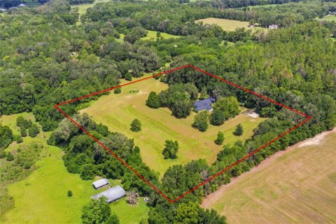 House in Hawthorne, Florida 3 bedrooms, 239.69 sq.m. № 2232310 - photo 6