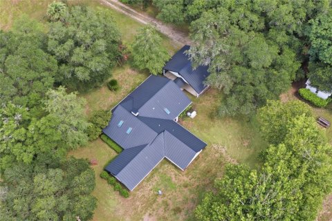 House in Hawthorne, Florida 3 bedrooms, 239.69 sq.m. № 2232310 - photo 8