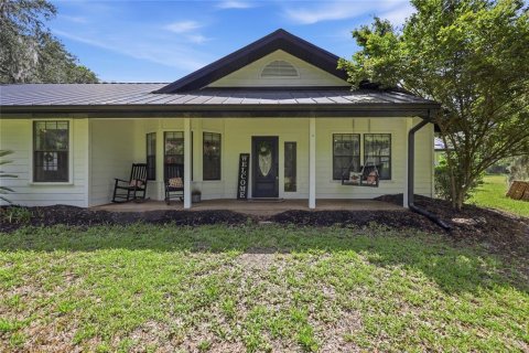 House in Hawthorne, Florida 3 bedrooms, 239.69 sq.m. № 2232310 - photo 15