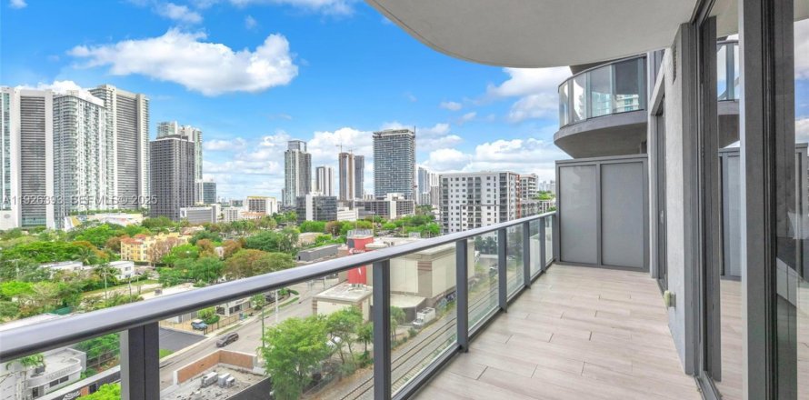 Appartement à Miami, Floride 1 chambre, 67.35 m2 № 1986575